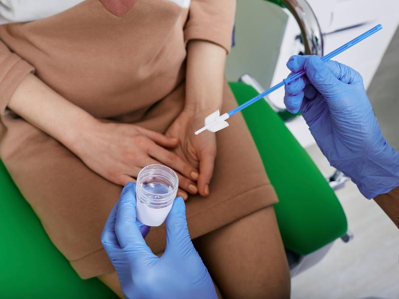 Coleta de papanicolaou e HPV-DNA