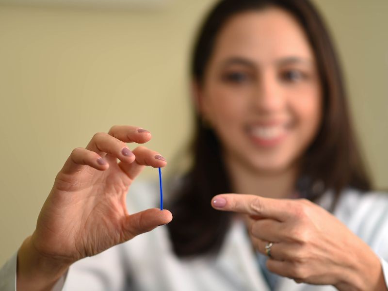Colocação de Implante Hormonal