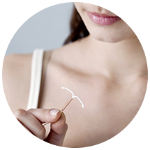 Colocação de Implante Hormonal | Dra. Renata Puccini